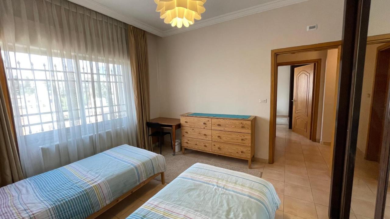 Abdoun Apartment アンマン エクステリア 写真