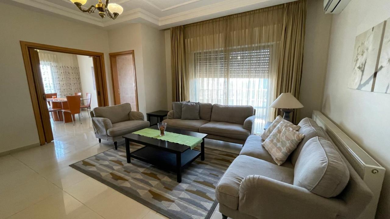 Abdoun Apartment アンマン エクステリア 写真