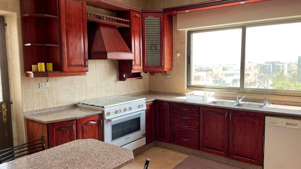 Abdoun Apartment アンマン エクステリア 写真
