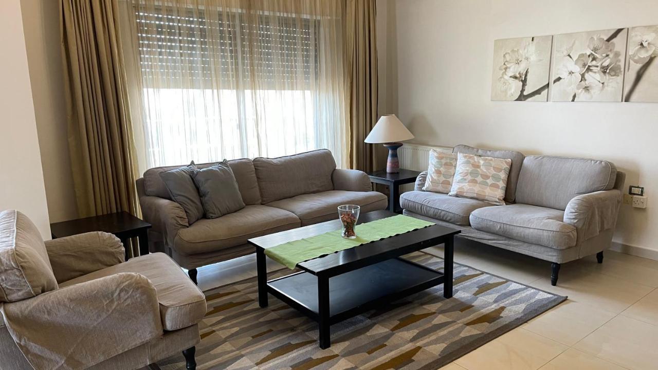 Abdoun Apartment アンマン エクステリア 写真